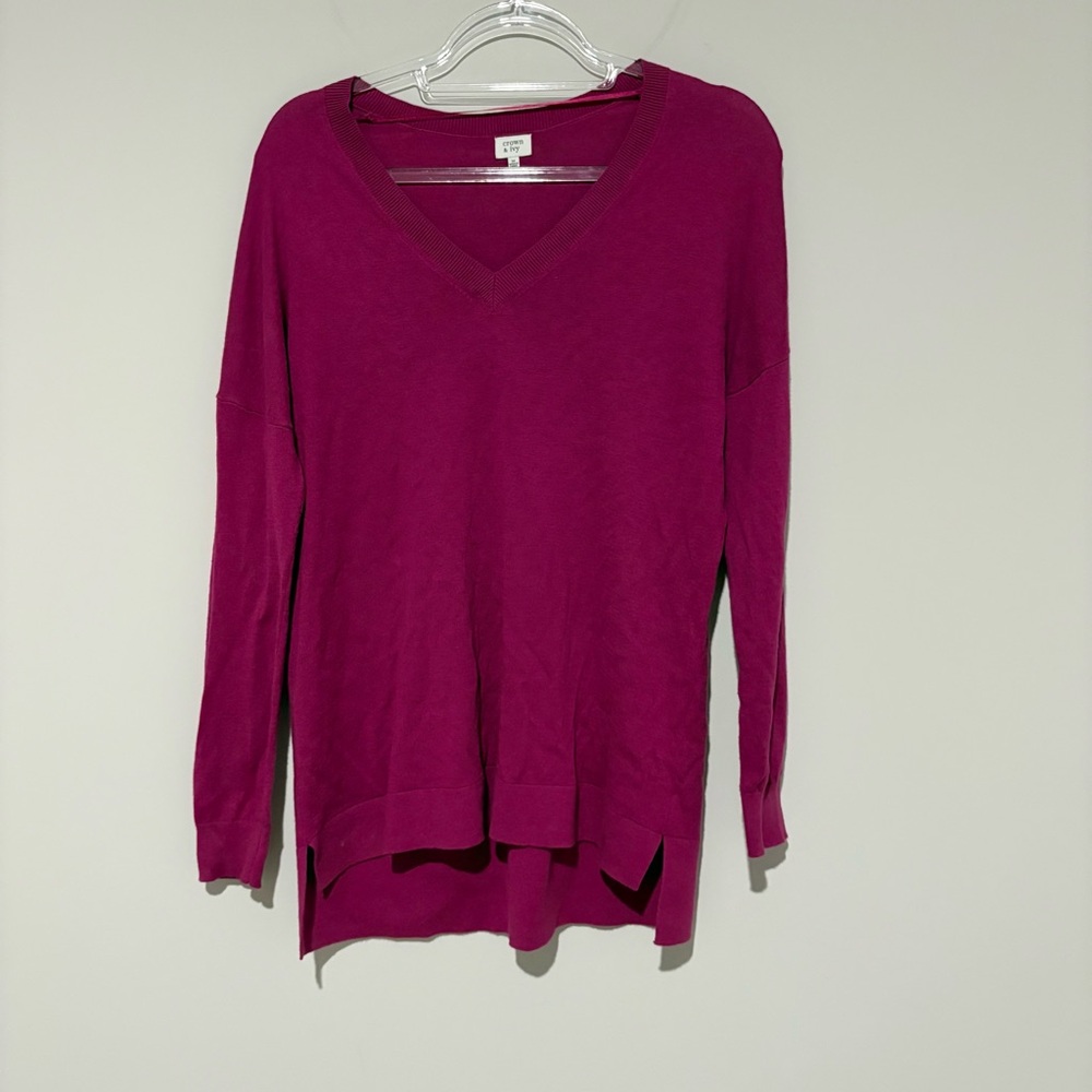 Crown & Ivy wool blend V neck sweater pink purple size medium